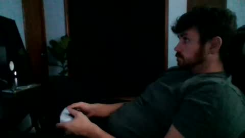 Snapshot of vandal2021 chatting on 10-27-25, 12:58 Vandal2021 online show from 10-27-25, 12:58