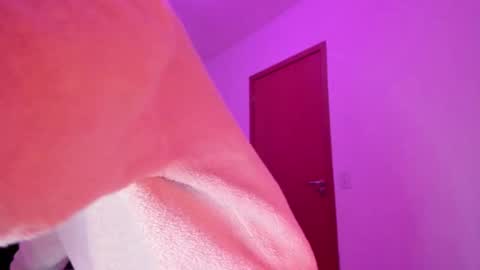 Babi Alu online show from 10-19-25, 05:19