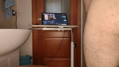 Snapshot of vandik669 chatting on 05-01-26, 12:32 vandik669 online show from 05-01-26, 12:32
