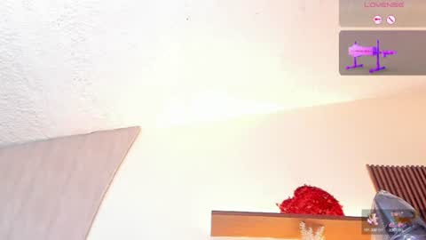 Snapshot of vane_lips chatting on 06-25-26, 05:12 V A N E online show from 06-25-26, 05:12
