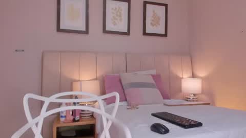 vanessa__cb online show from 06-22-26, 11:40