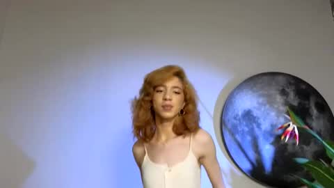 Snapshot of vanessa__ray chatting on 10-07-25, 01:52 Vanessa online show from 10-07-25, 01:52