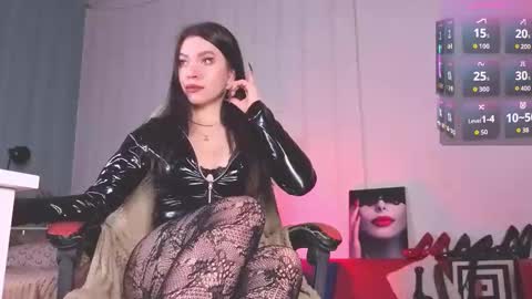 Snapshot of vanessa_ives chatting on 09-25-25, 08:45 Vanessa online show from 09-25-25, 08:45