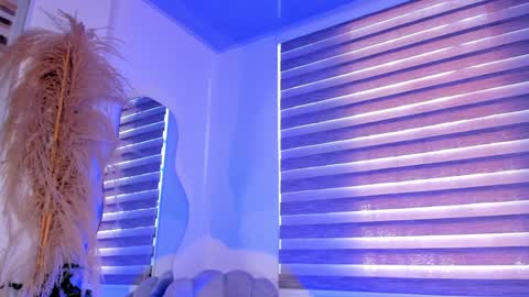 Vanessa Novvoa online show from 01-12-25, 09:08