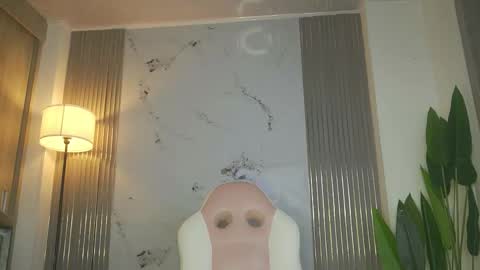 Vanessa Novvoa online show from 11-06-25, 11:15