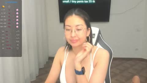 Vanessa online show from 10-22-25, 05:24