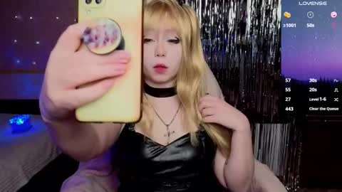 Snapshot of vanessaamixx chatting on 10-31-25, 10:49 vanessaamixx online show from 10-31-25, 10:49