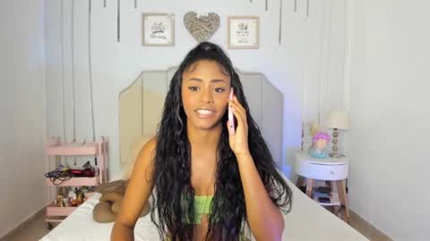 Snapshot of vanessabianchi chatting on 12-25-24, 11:53 Vanessa online show from 12-25-24, 11:53