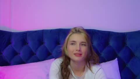 Snapshot of vanessacelesti chatting on 05-08-26, 08:47 Vanessa online show from 05-08-26, 08:47