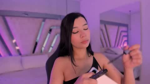 Snapshot of vanessaduval chatting on 10-27-25, 03:54 vanessaduval online show from 10-27-25, 03:54