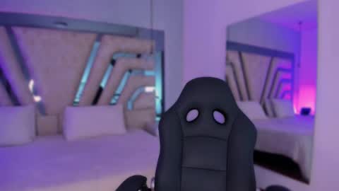 Snapshot of vanessaduval chatting on 10-29-25, 04:59 vanessaduval online show from 10-29-25, 04:59