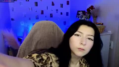 Snapshot of vanessaeros chatting on 06-28-26, 12:33 Vanessa online show from 06-28-26, 12:33
