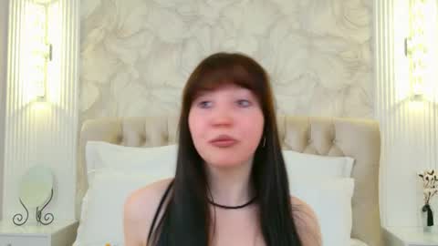 Vanessa online show from 10-04-25, 03:32