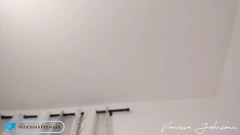 Snapshot of vanessajohnsonn chatting on 01-04-25, 04:12 vanessajohnsonn online show from 01-04-25, 04:12