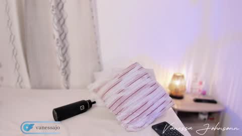 Snapshot of vanessajohnsonn chatting on 01-23-25, 12:35 vanessajohnsonn online show from 01-23-25, 12:35