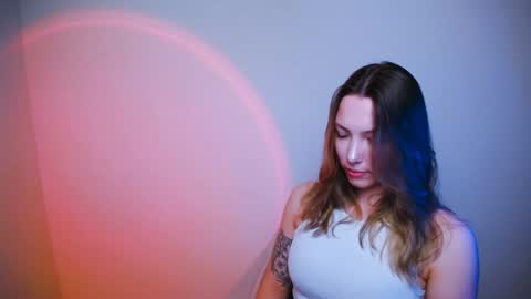 Snapshot of vanessakim_ chatting on 01-18-25, 11:22 Vanessa online show from 01-18-25, 11:22