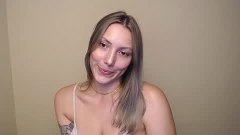 Snapshot of vanessakim_ chatting on 09-08-25, 04:28 Vanessa online show from 09-08-25, 04:28