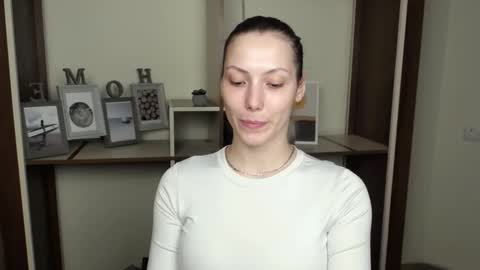 Vanessa online show from 03-17-26, 06:00