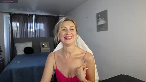 Vanessa  online show from 07-19-26, 05:44