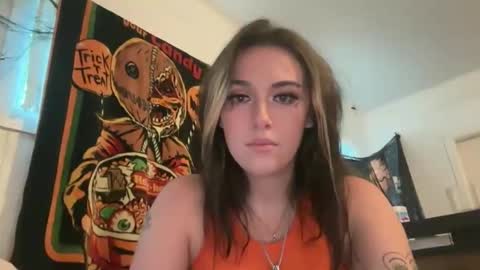 Snapshot of vanessaluvs2play chatting on 10-31-25, 10:11 vanessaluvs2play online show from 10-31-25, 10:11