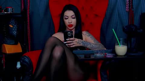 Miss Vanessa online show from 03-11-25, 04:40