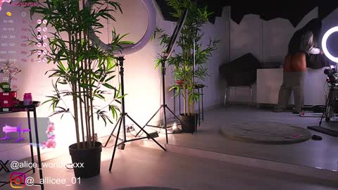 Snapshot of vanessasimon chatting on 02-08-25, 06:12 Vanessa Simon online show from 02-08-25, 06:12