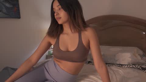 Snapshot of vanesse_ chatting on 09-26-25, 12:47 Irina online show from 09-26-25, 12:47