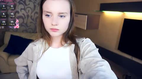 Snapshot of vanettakrupka chatting on 11-01-25, 06:21 Luna online show from 11-01-25, 06:21