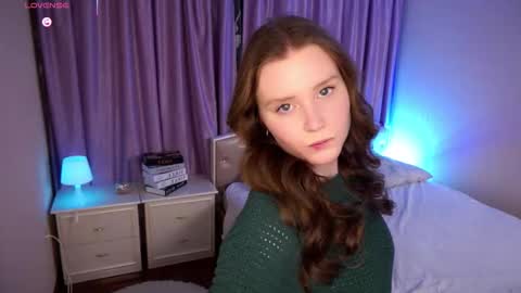 Snapshot of vanettakrupka chatting on 11-30-25, 07:07 Luna online show from 11-30-25, 07:07