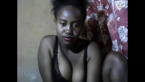 Snapshot of vaniah321 chatting on 12-16-24, 06:53 vaniah321 online show from 12-16-24, 06:53