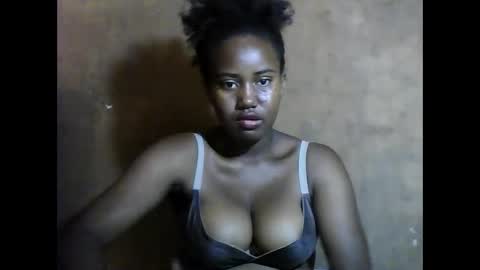 Snapshot of vaniah321 chatting on 12-28-24, 11:30 vaniah321 online show from 12-28-24, 11:30