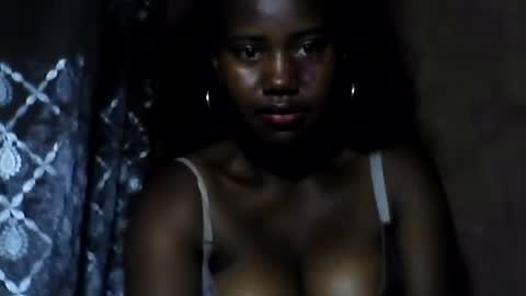 Snapshot of vaniah321 chatting on 01-08-25, 09:10 vaniah321 online show from 01-08-25, 09:10