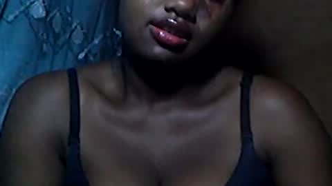 Snapshot of vaniah321 chatting on 01-14-25, 08:09 vaniah321 online show from 01-14-25, 08:09