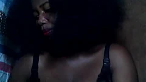 Snapshot of vaniah321 chatting on 01-18-25, 04:15 vaniah321 online show from 01-18-25, 04:15