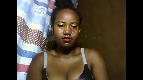 Snapshot of vaniah321 chatting on 01-21-25, 02:33 vaniah321 online show from 01-21-25, 02:33