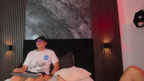 vanilla_hot_ online show from 02-07-25, 04:35