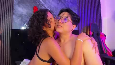 vanilla_hot_ online show from 02-22-25, 01:57