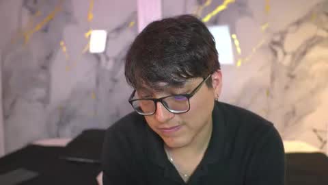 vanilla_hot_ online show from 10-26-25, 07:42