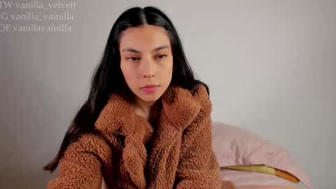 Snapshot of vanilla_velvet chatting on 02-16-26, 02:07 Annabet online show from 02-16-26, 02:07