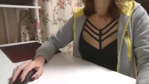 vanillachika205 online show from 12-04-25, 04:38