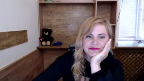 vanillaloveli online show from 07-09-26, 06:06