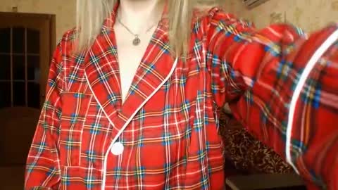 VanillaMuffin online show from 01-24-25, 06:24