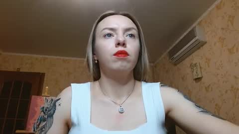 VanillaMuffin online show from 11-15-25, 01:51