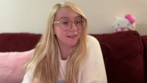 Snapshot of vanillapuddingpie chatting on 01-24-25, 03:22 vanillapuddingpie online show from 01-24-25, 03:22