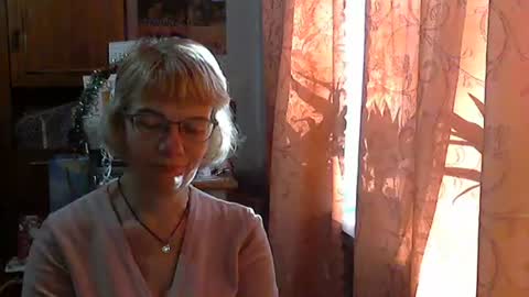 Vanillaxcreamy online show from 12-19-24, 12:23
