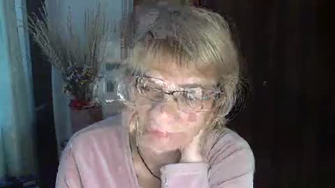 Vanillaxcreamy online show from 12-29-24, 09:39