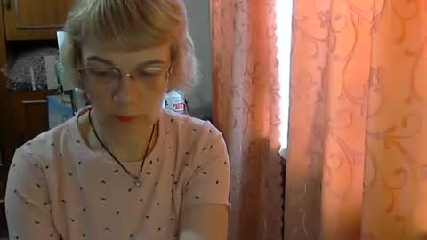 Vanillaxcreamy online show from 03-01-25, 11:39