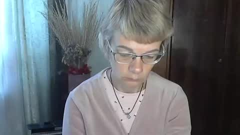 Vanillaxcreamy online show from 10-20-25, 10:27