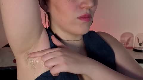 Elizabeth online show from 10-08-25, 10:51