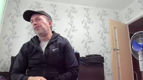 Snapshot of vano_822 chatting on 06-27-26, 12:22 vano_822 online show from 06-27-26, 12:22